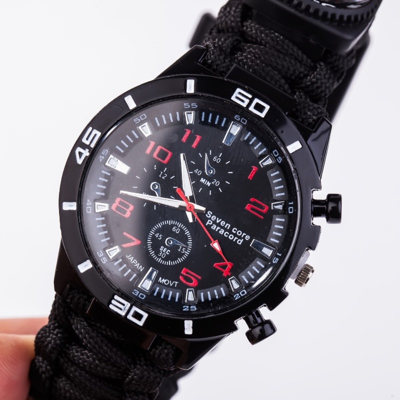 Bracciale multifunzionale per  - Outdoor Adventure Watches recensione e prezzo