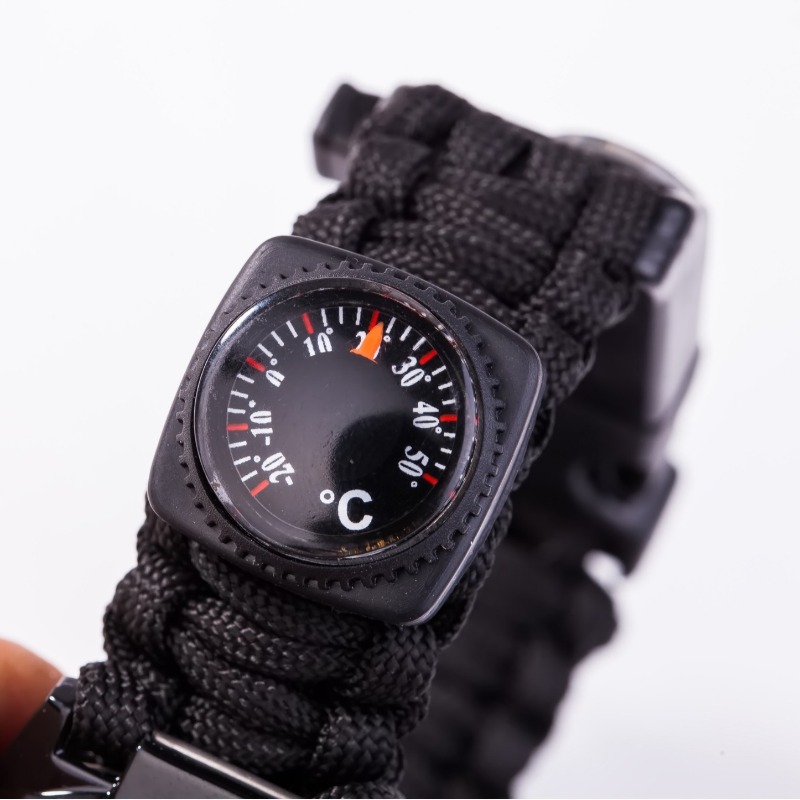 Accendifuoco Multifunzione da  - Outdoor Adventure Watches recensione e prezzo
